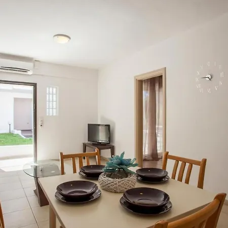 Serenity Garden House 2 *