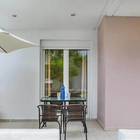 Serenity Garden House 2 * 하니오티